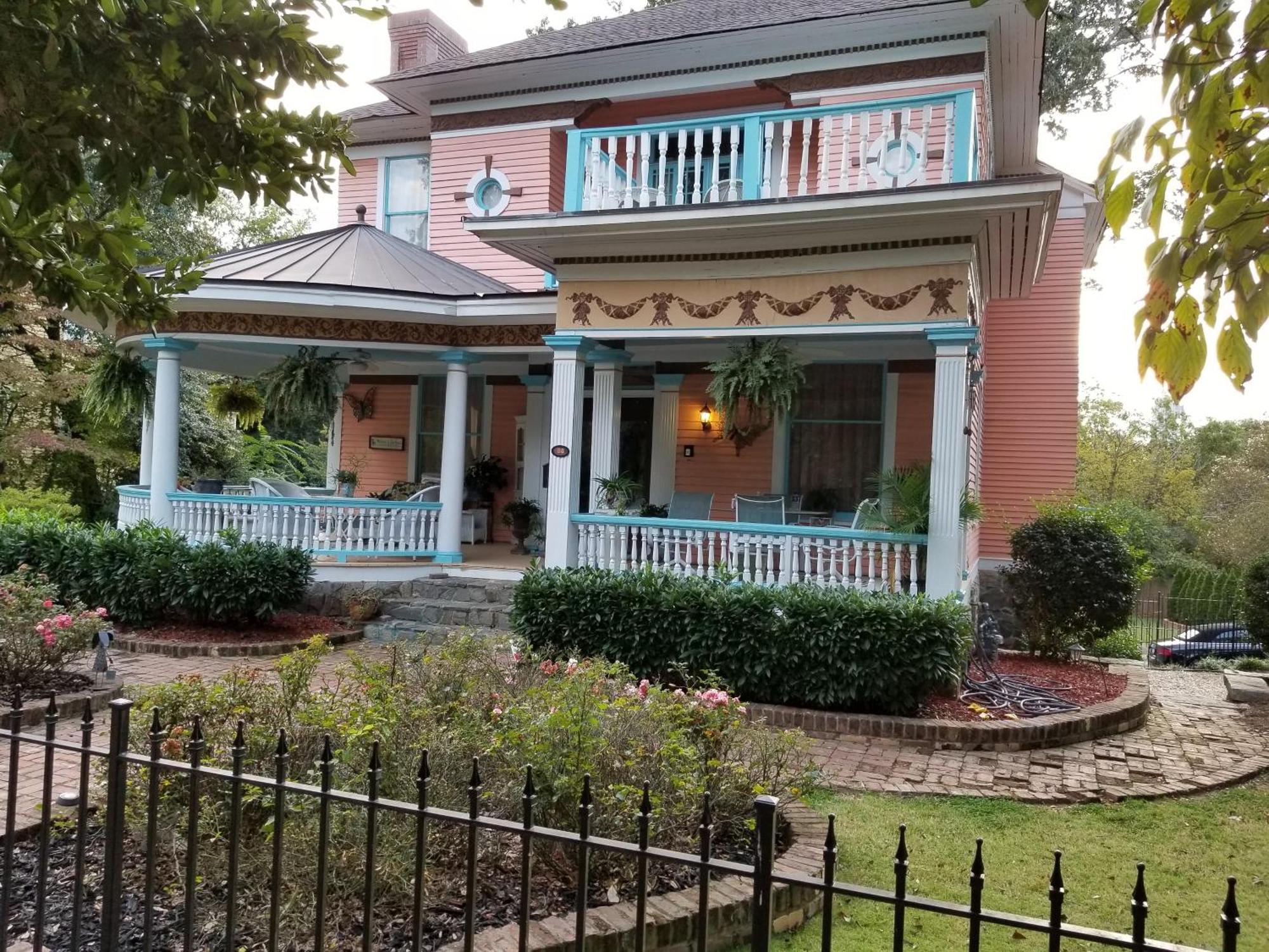 Bed & Breakfast The Peach House 3*