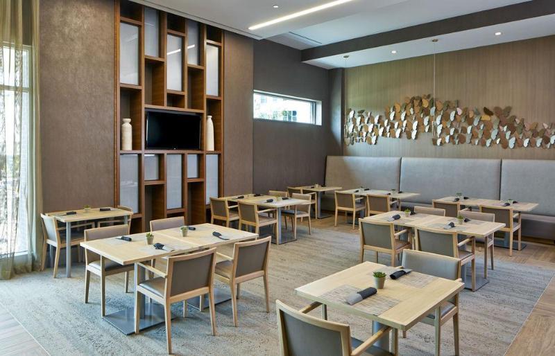 Hotel Ac By Marriott Buckhead At Phipps Plaza Atlanta