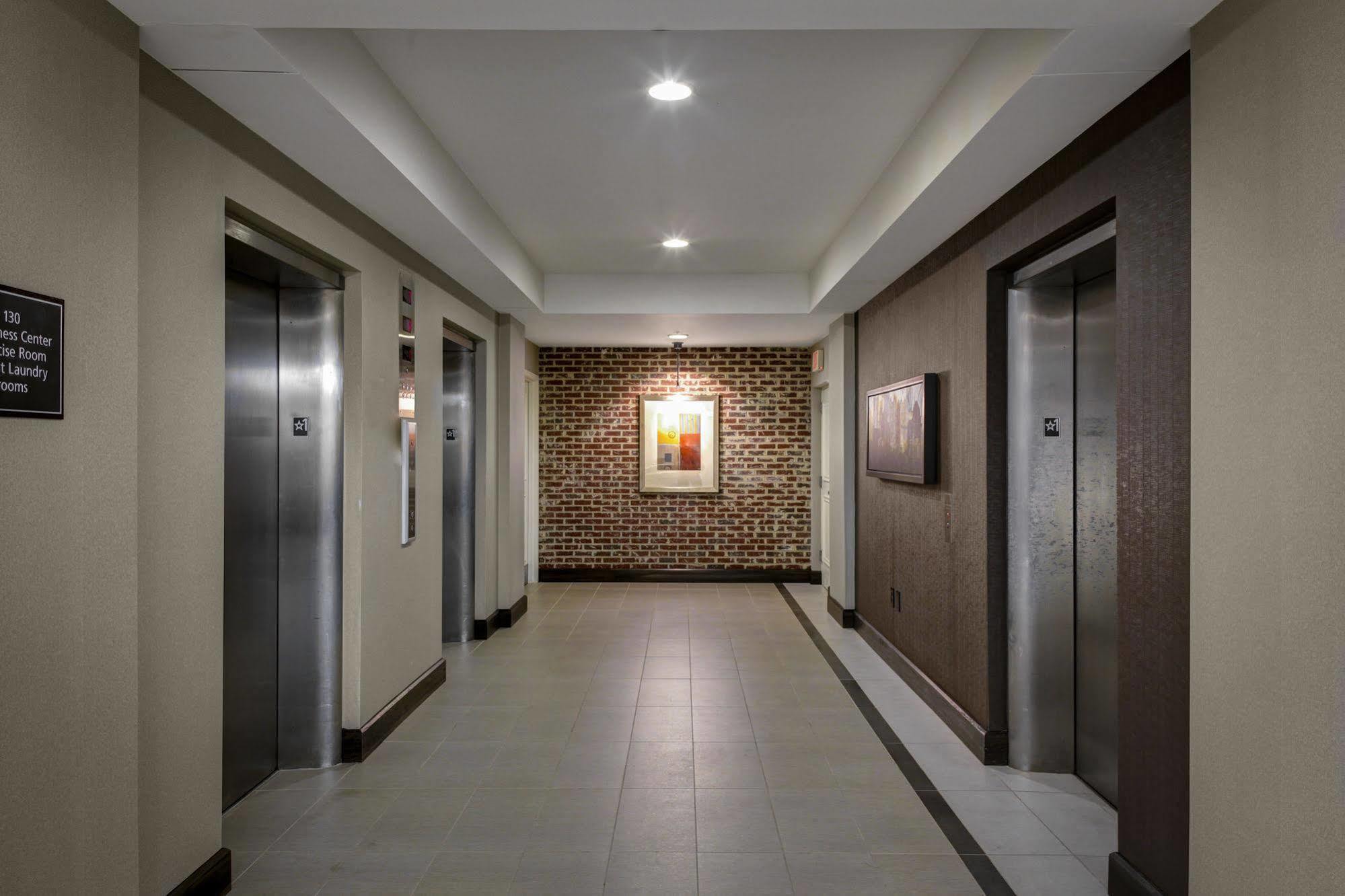 Midtown 17th Street 3*