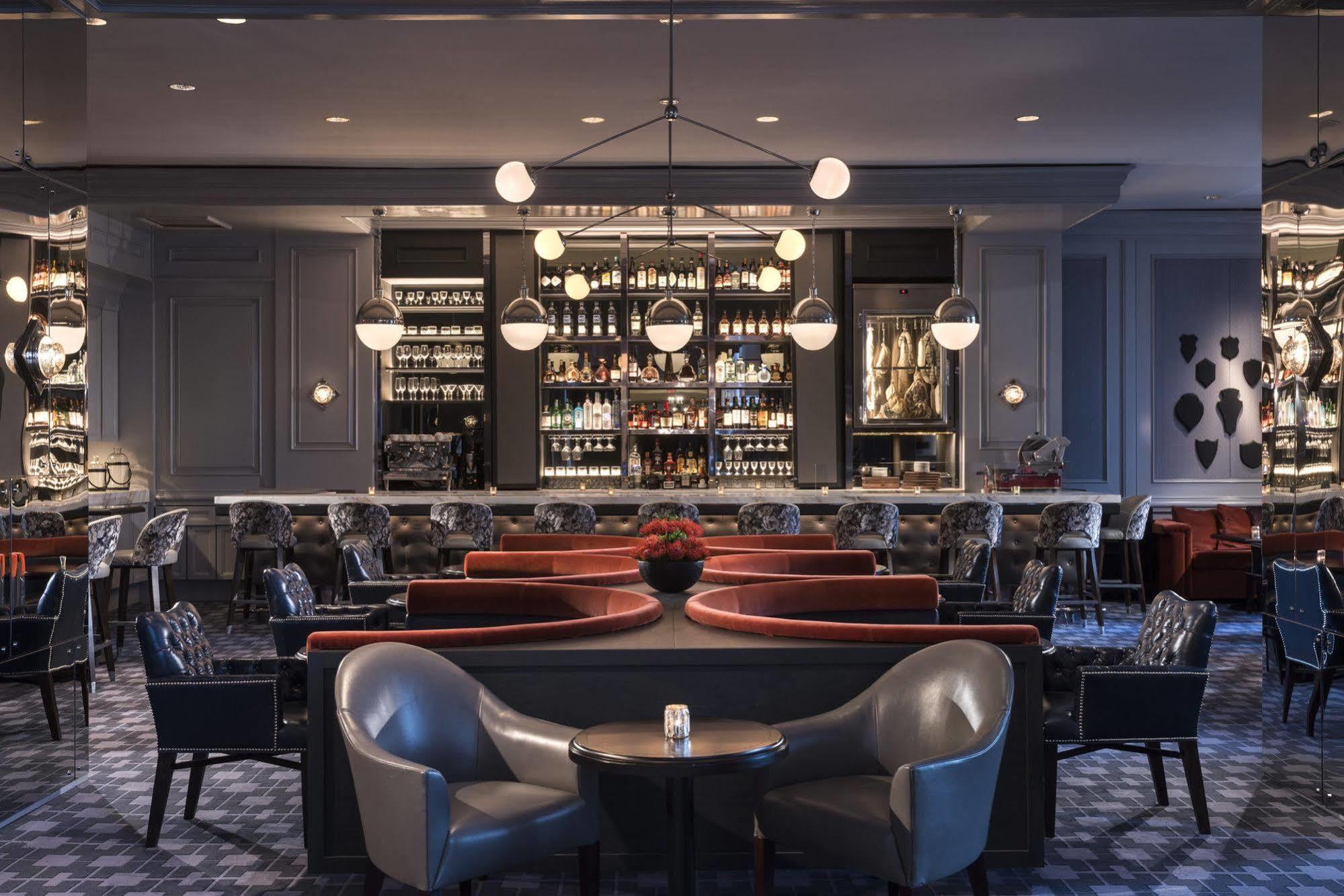 Four Seasons Hotel