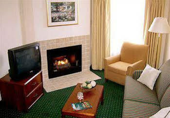 Hotel Buckhead/lenox Park 3*