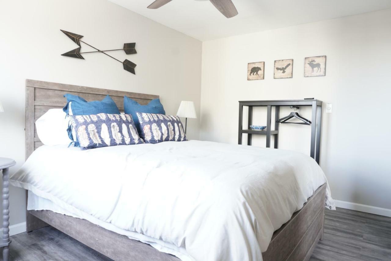 Welcoming Barn, 2 Bedroom & 1 Bath & Parking Apartment Atlanta