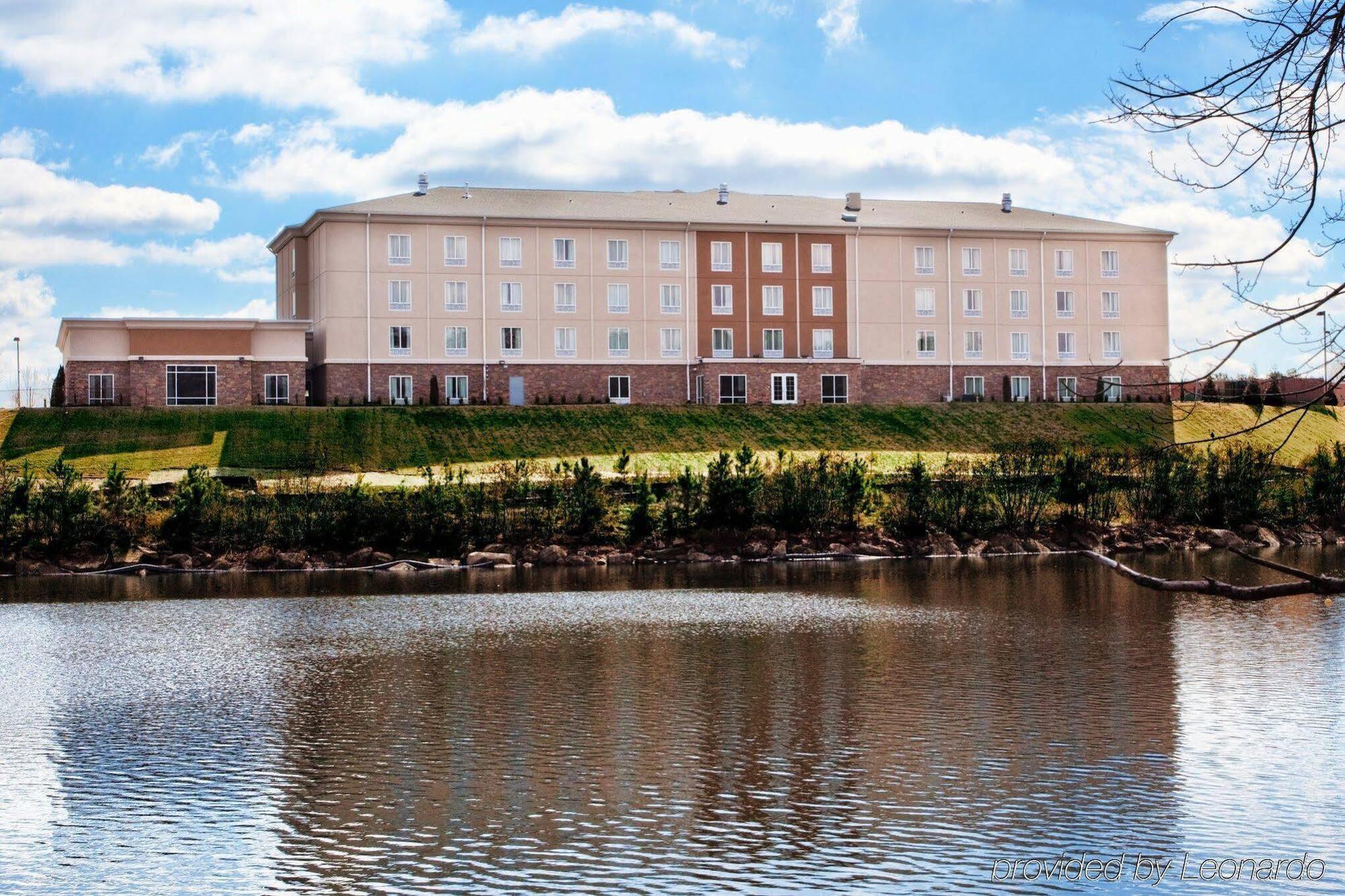 Hotel Express & Airport West - Camp Creek By Ihg Atlanta