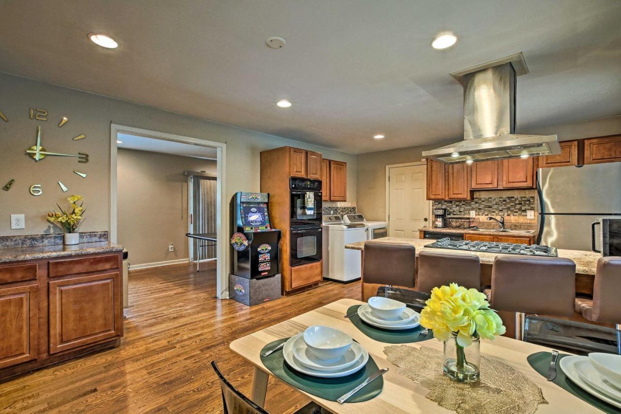 Urban Oasis With Game Room, 6 Miles To Downtown Atl *