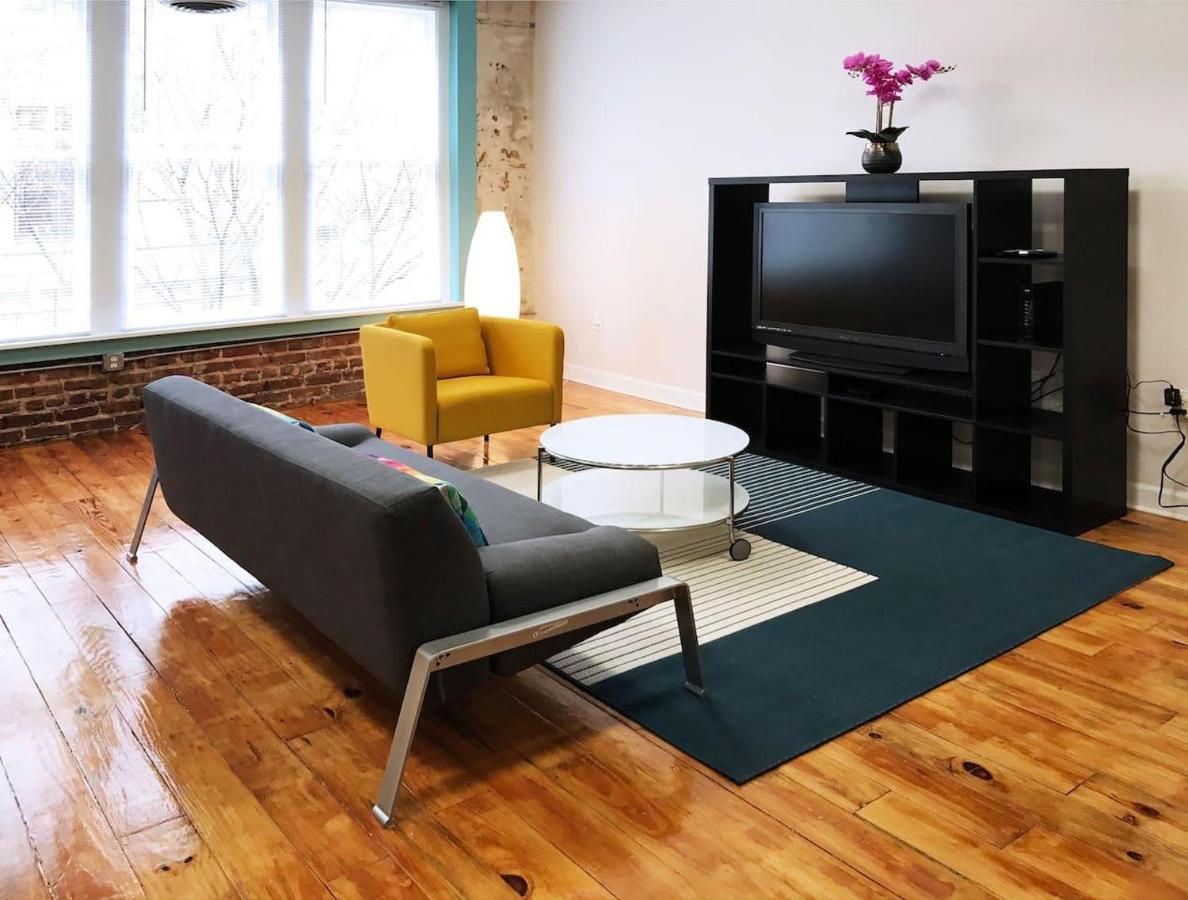 Downtown Oasis - Location - Comfort - Style Holiday home