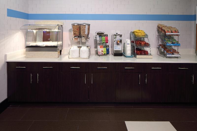 Hotel Express & Airport West - Camp Creek By Ihg Atlanta