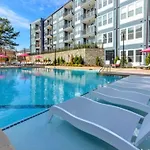 Midtown Modern Masterpiece 1 Bd 1Bth 18\'Ceilings