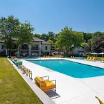 Luxury Midtown Oasis Near Atlantic Station Free Onsite Parking!
