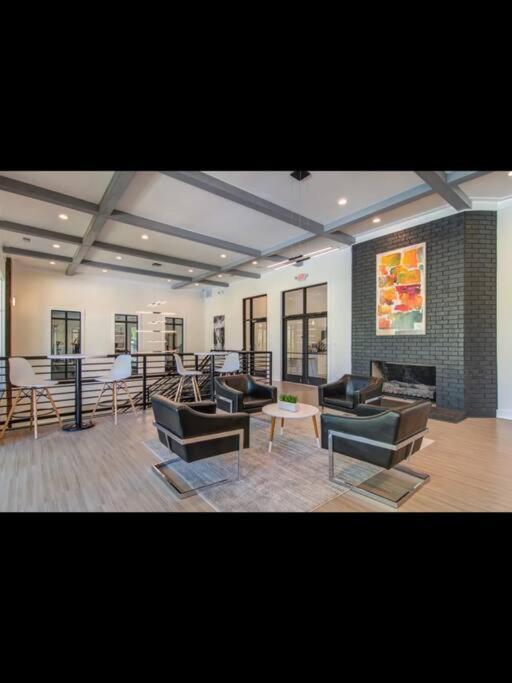Luxury Midtown Oasis Near Atlantic Station Free Onsite Parking! Apartment *