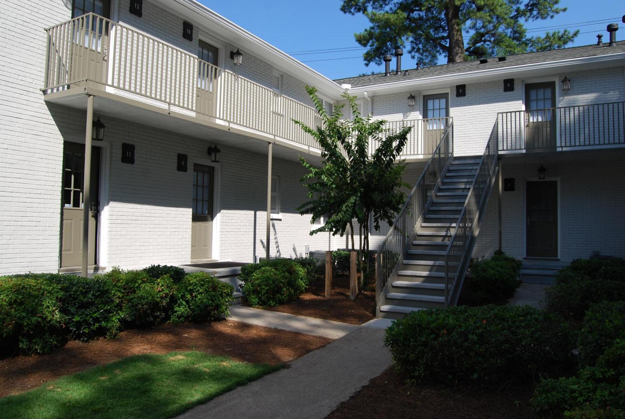 Brookwood Courtyard By Bca Furnished Bcc2b 05 E Holiday home Atlanta