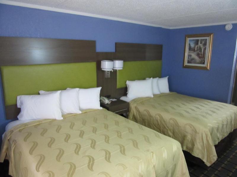 Quality & Near Six Flags East 2* Lodge West