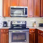 Comfortable Greatly Located Getaway!