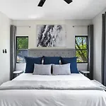 The Red Door - Ultra Modern Atlanta Home - Designedbydom
