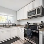 The Traveler\'S Retreat, 5 Mins To Airport And 15 Mins To Downtown