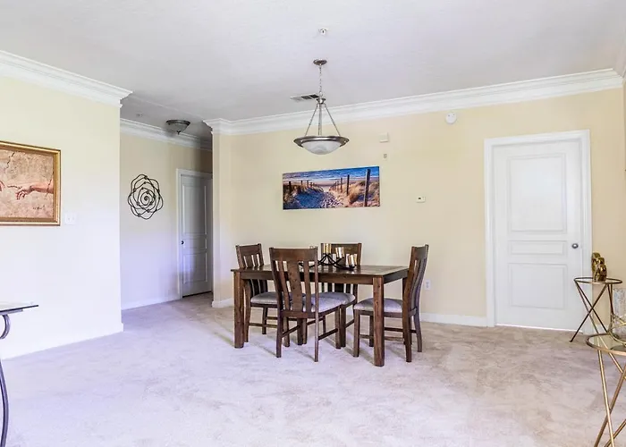 Comfortable Greatly Located Getaway!