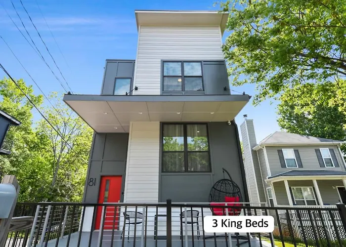 The Red Door - Ultra Modern Atlanta Home - Designedbydom