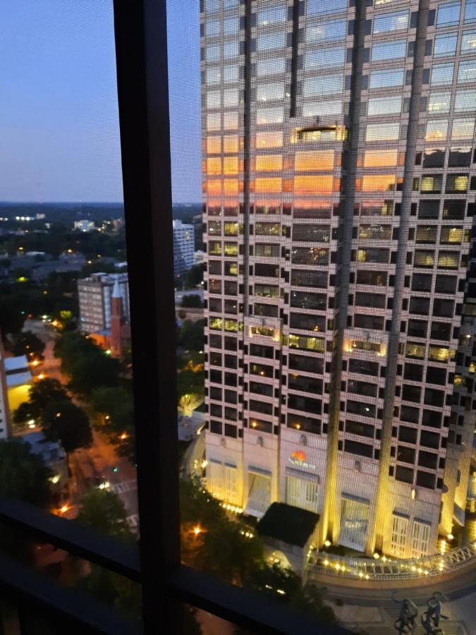 Apartment Peachtree Towers *