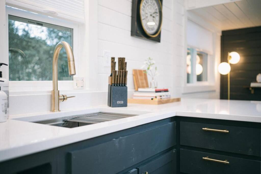 The Charles—a Tiny Luxury Experience Holiday home *