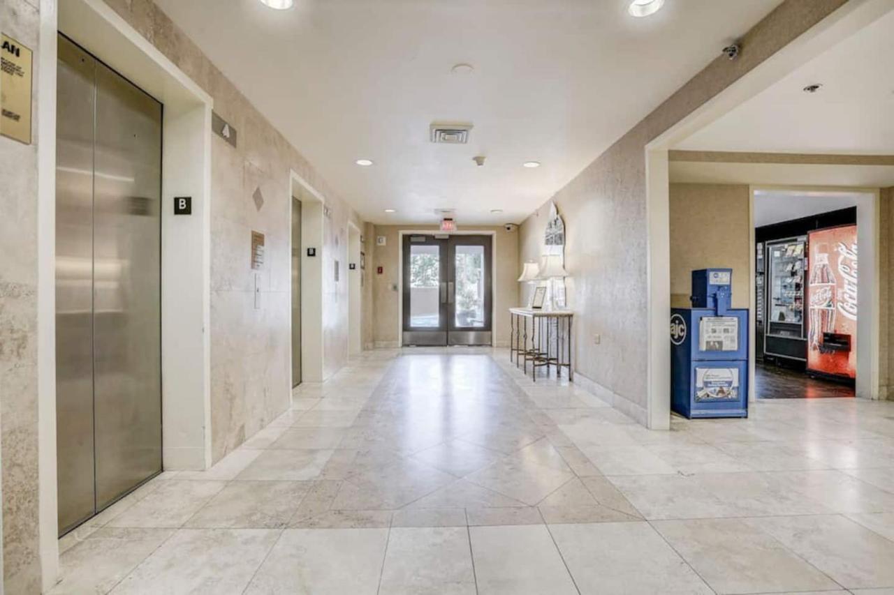Prime Location Studio L Downtown Atl With Views!