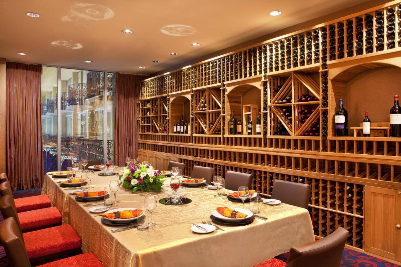 Courtland Grand Hotel, Trademark Collection By Wyndham 4*