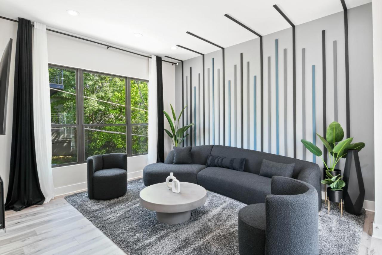 The Red Door - Ultra Modern - Designedbydom Atlanta