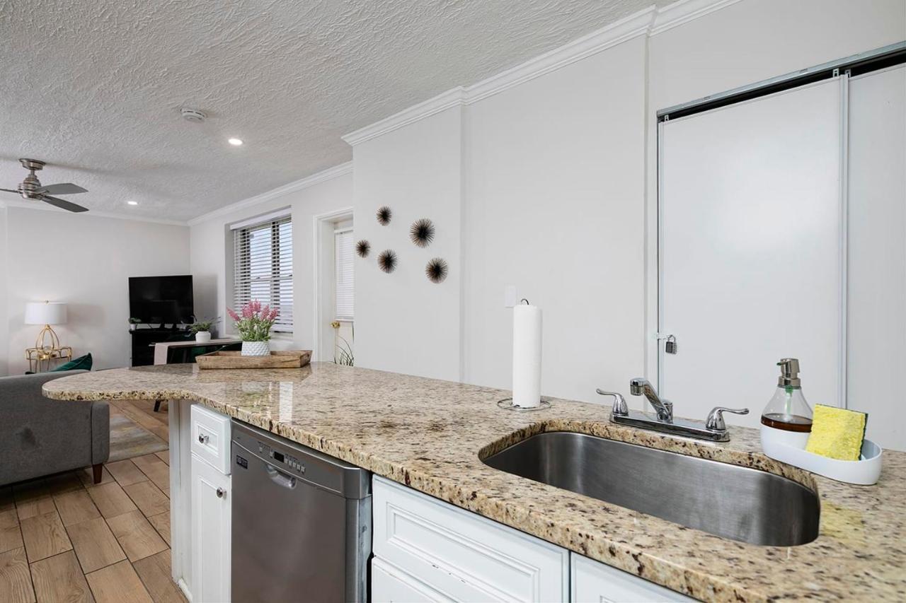 Prime Location Studio L Downtown Atl With Views! * Atlanta