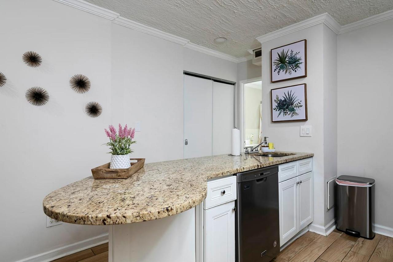 Holiday home Prime Location Studio L Downtown Atl With Views! *