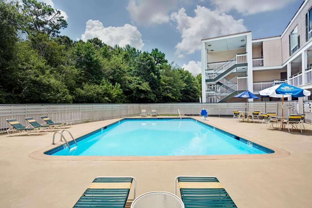 Baymont By Wyndham College Park Atlanta Airport South Hotel 3*