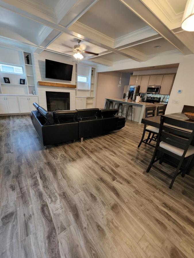 Open And Cozy 3 Bedroom