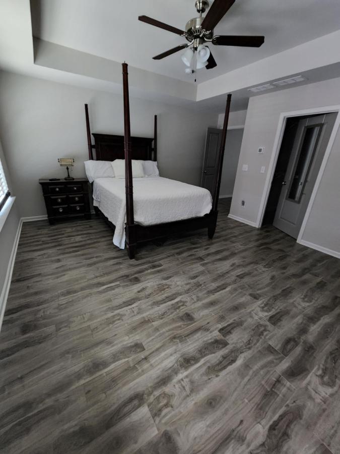 Open And Cozy 3 Bedroom * Atlanta