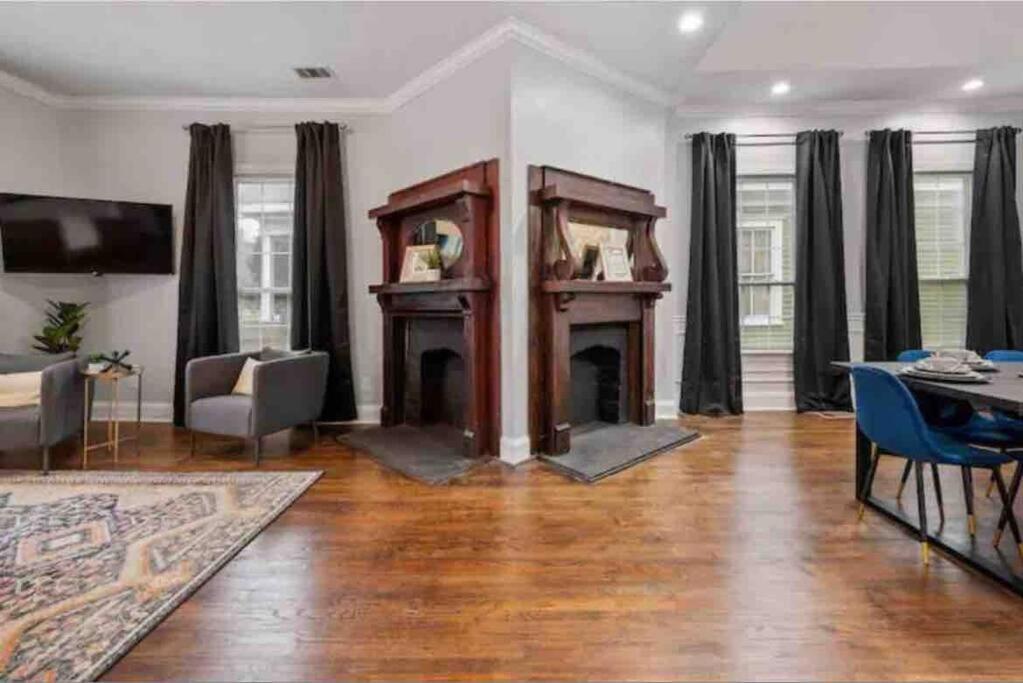 Holiday home 5 Bedroom Near Downtown And Major Attractions *