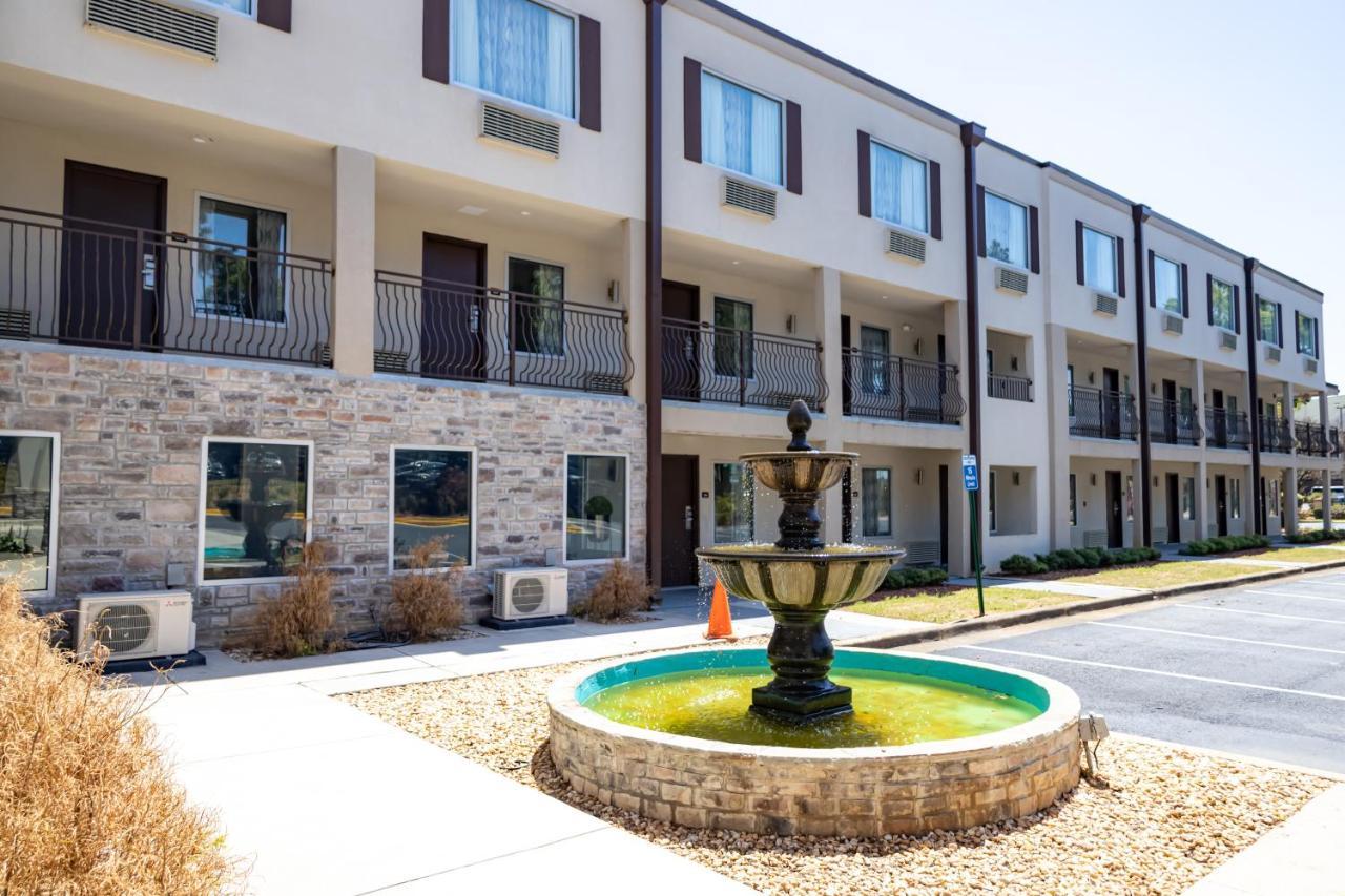 Baymont By Wyndham College Park Atlanta Airport South 3* Atlanta