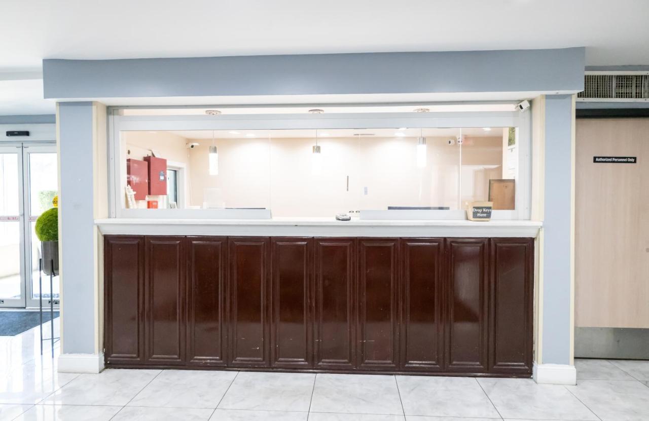 Hotel Baymont By Wyndham College Park Atlanta Airport South Atlanta