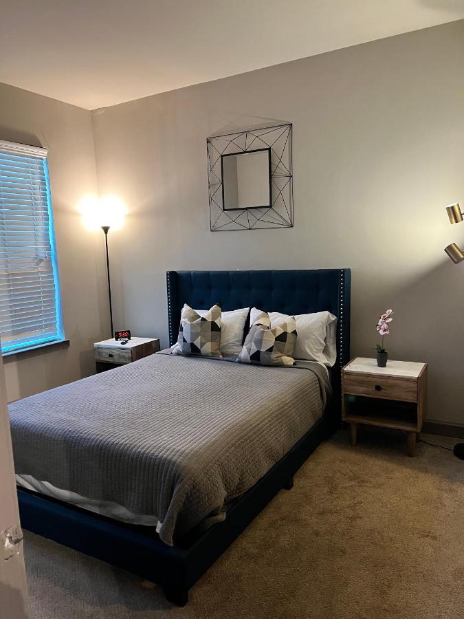 Bleisure At Atlantic Station Modern 1 Bedroom Apartment