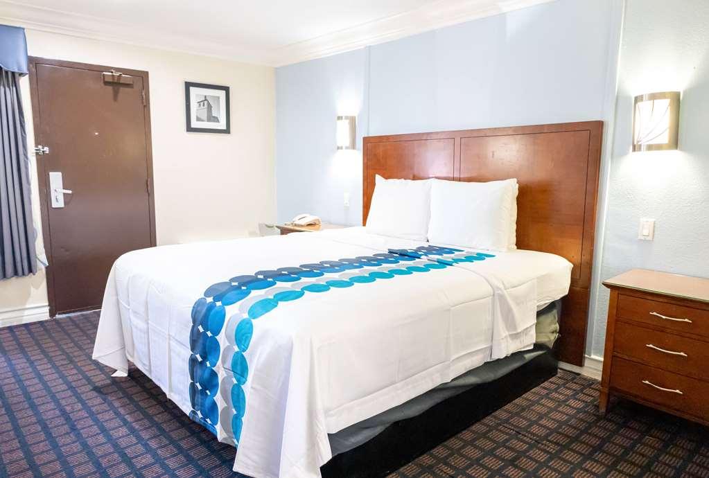 Baymont By Wyndham College Park Atlanta Airport South Hotel