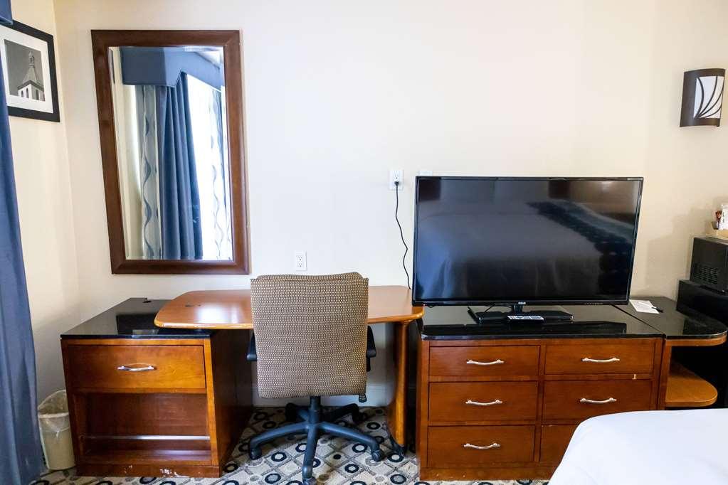 Baymont By Wyndham College Park Atlanta Airport South 3* Atlanta