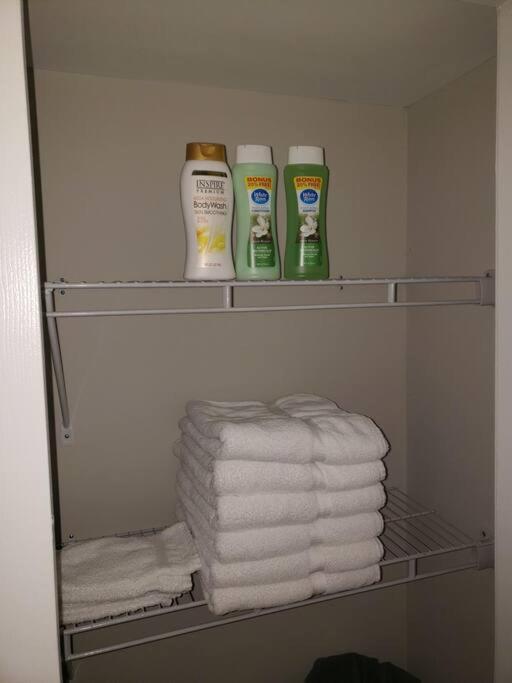 City Living W/ Free Parking. 9 Miles From Truist! Apartment Atlanta