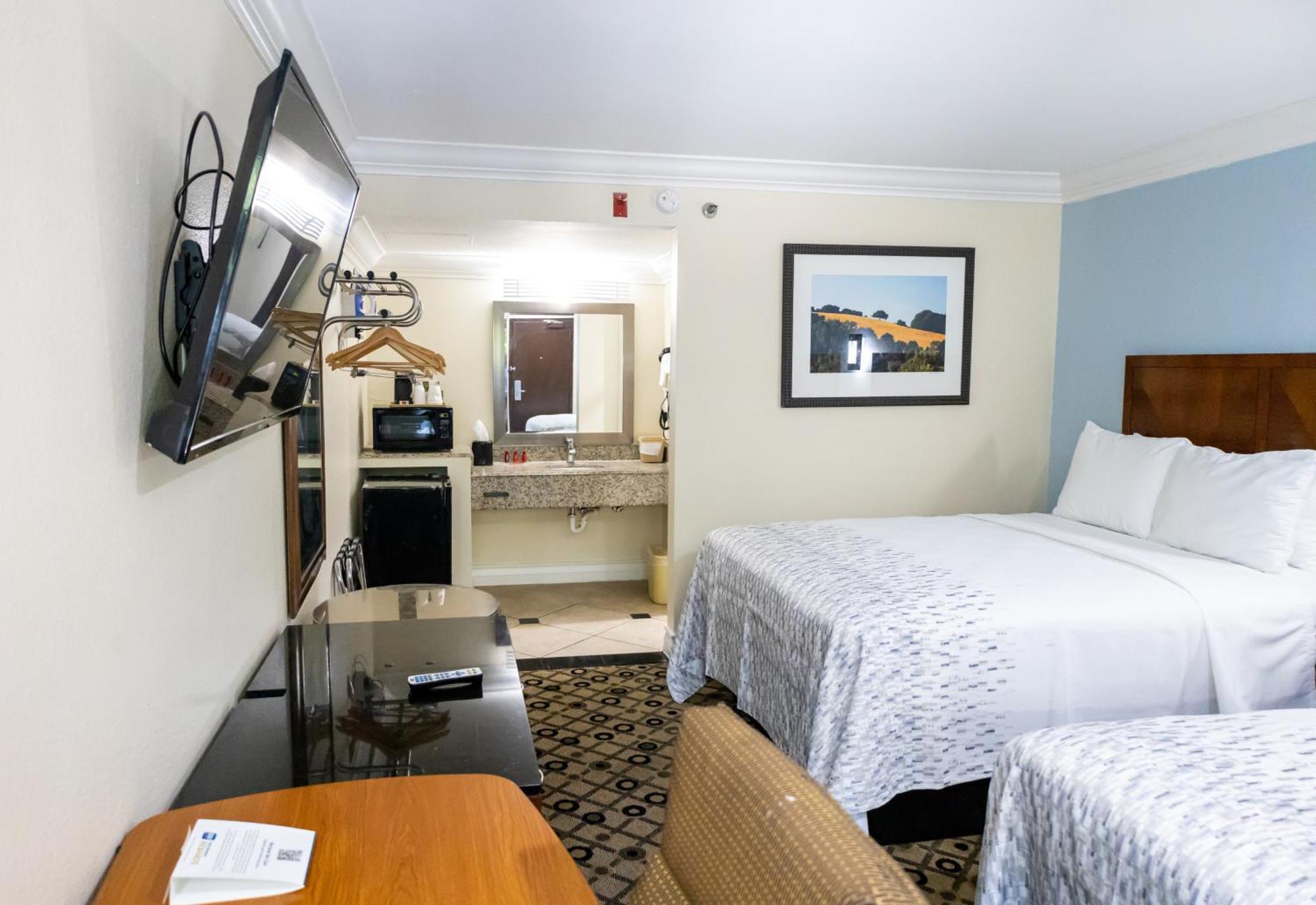 Baymont By Wyndham College Park Atlanta Airport South 3* Atlanta