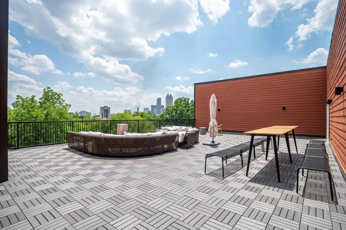Holiday home Downtown New Built Roof Balcony View 525pkwy Atlanta