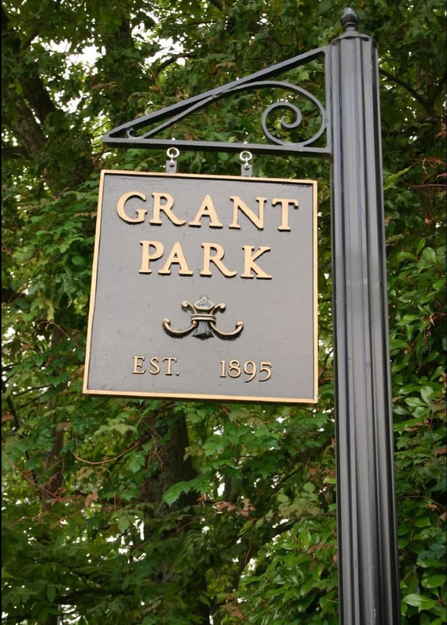 Grant Grandeur *