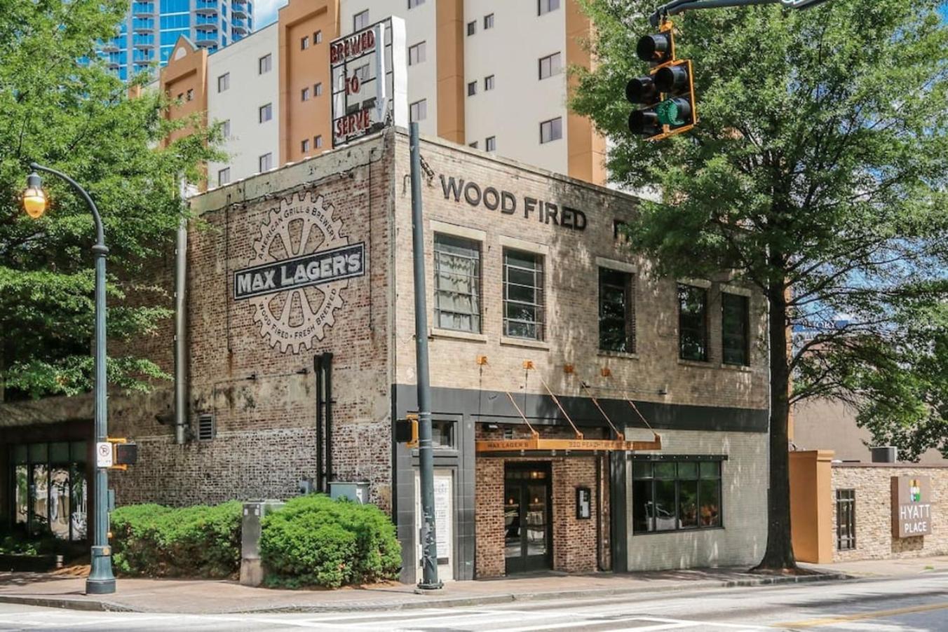 Modern Twist In A Historic Building, Sleeps 6 Atlanta
