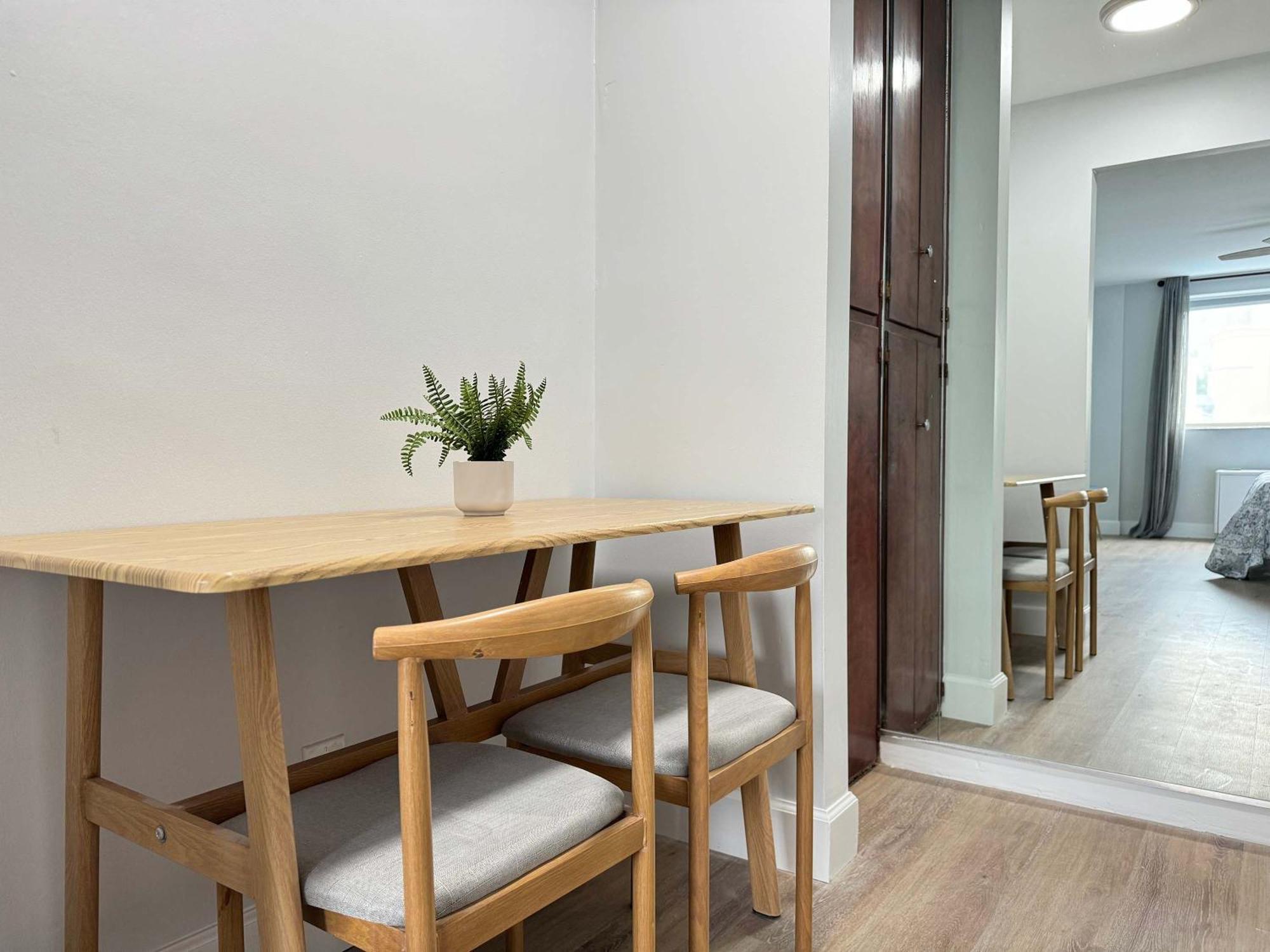 View Newly Renovated 5 Beds With Free Parking Lm406 Apartment *