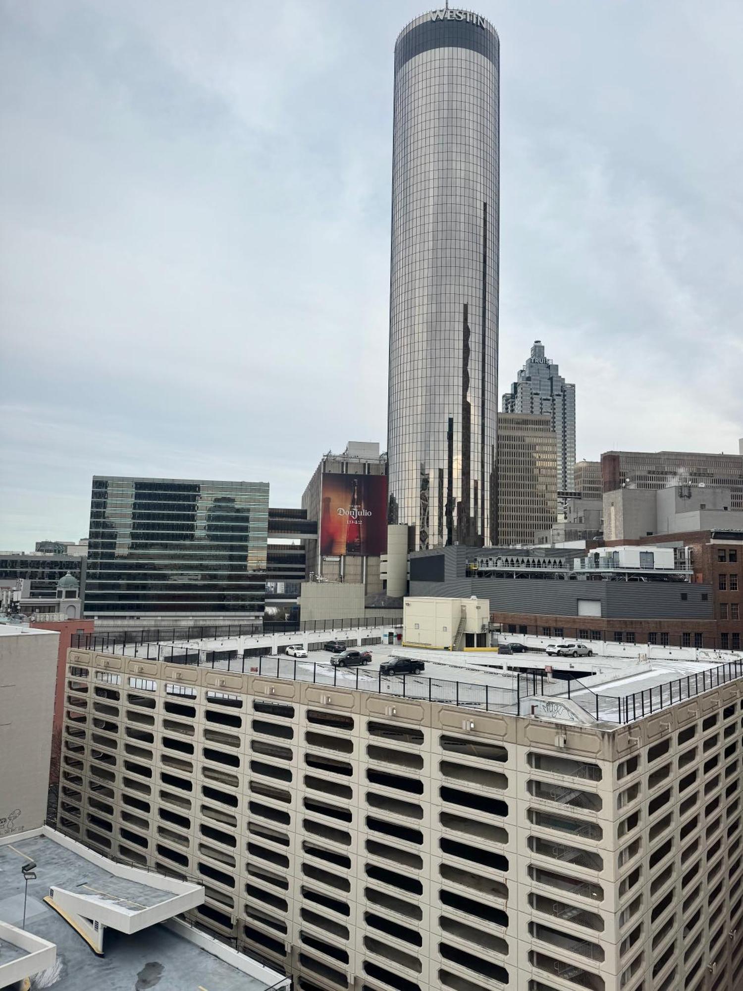 Hotel Barclay Downtown 3*