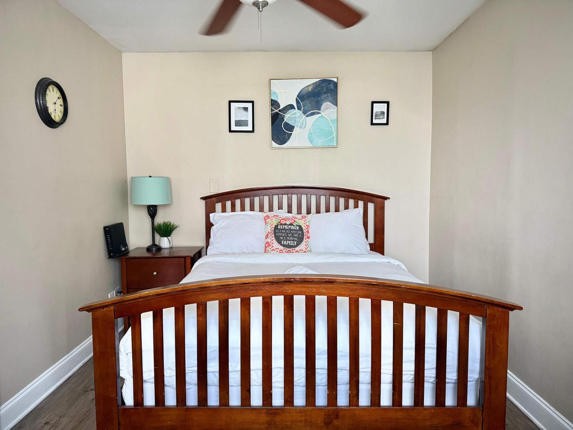 Downtown! 2bd View Onsite Parking King Lm809 *