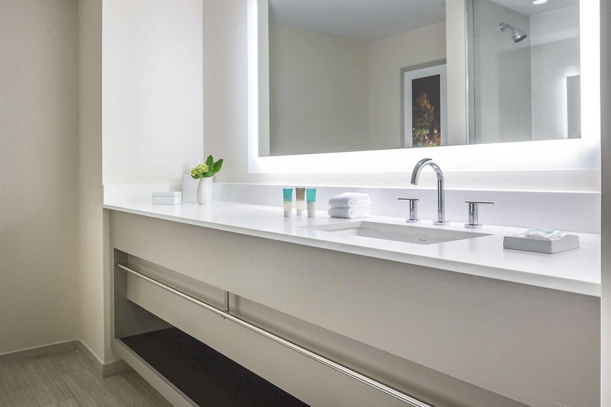 Hyatt Centric Midtown 3*