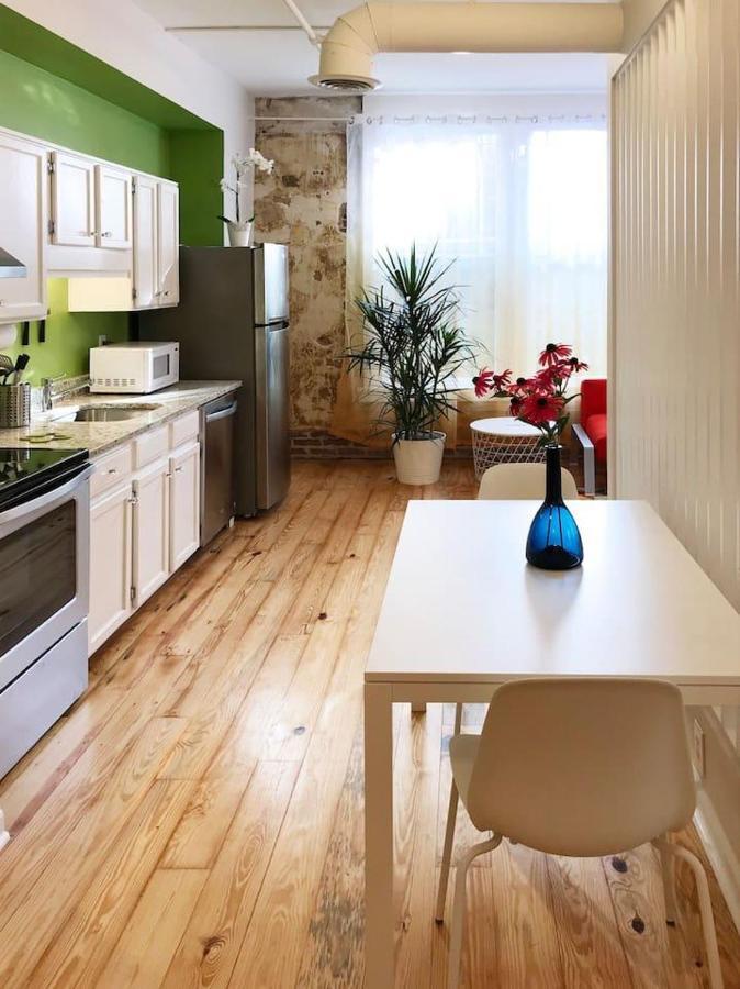 Downtown Romance - Location - Comfort - Style Atlanta